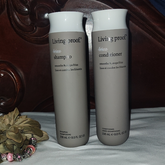 COPY - NWT Living Proof  Shampoo And Conditioner Duo - Picture 1 of 7